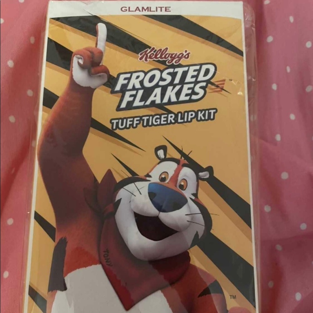 Frosted Flakes x GLAMLITE Tuff Tiger Lip Kit